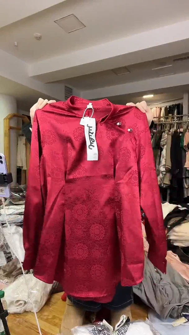 衬衣       3XL码    135-145斤（福利）