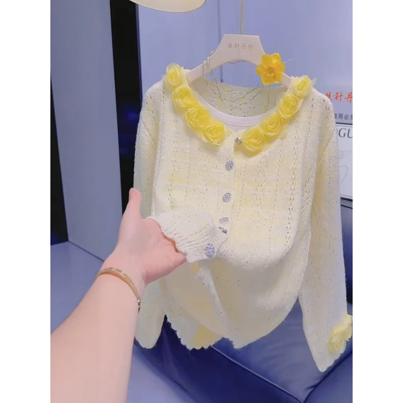 温柔风软糯黄色立体花朵针织开衫上衣女秋季休闲洋气减龄镂空毛衣