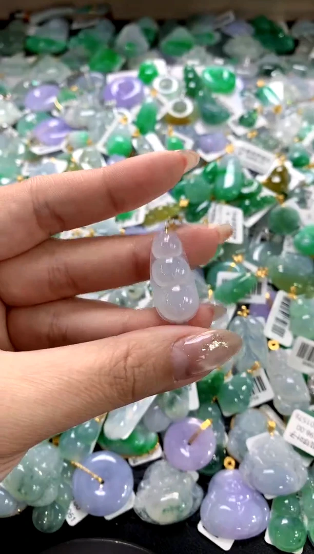 颈饰18K金镶嵌翡翠11111111