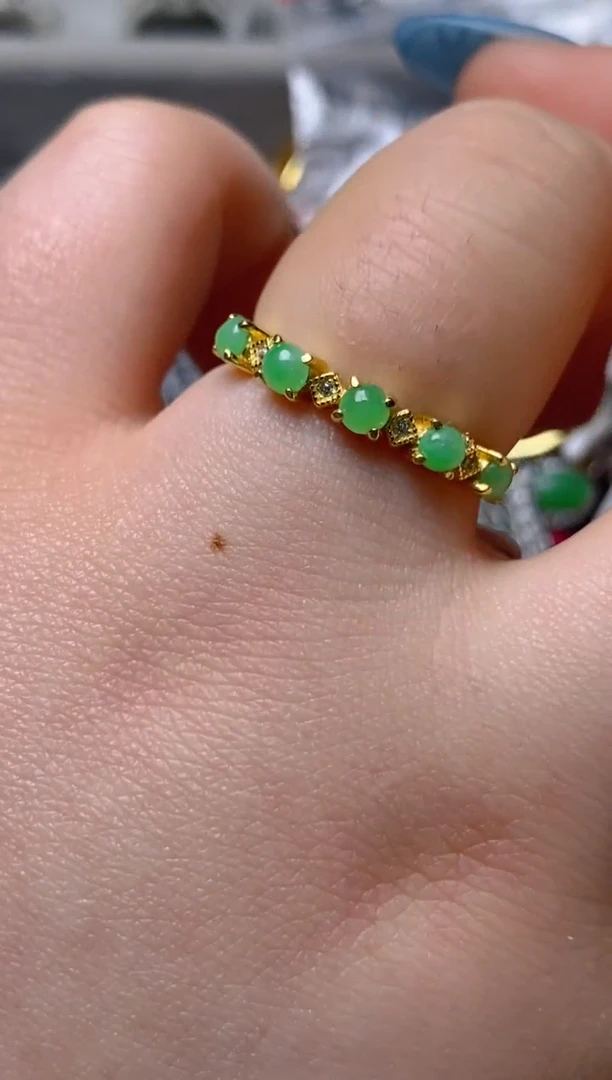 银S925镶嵌戒指翡翠百内无证书