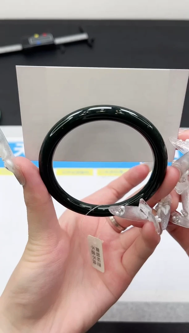 未镶嵌手镯和田玉34-57