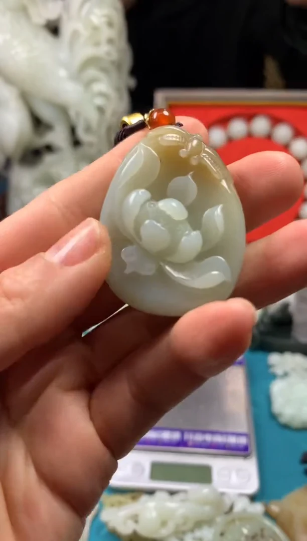 颈饰未镶嵌和田玉拍一发一