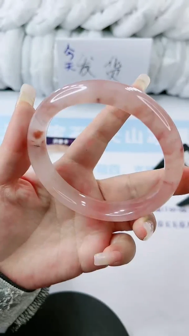 【闪购商品】石英质玉手镯未镶嵌多样性发货C672-64