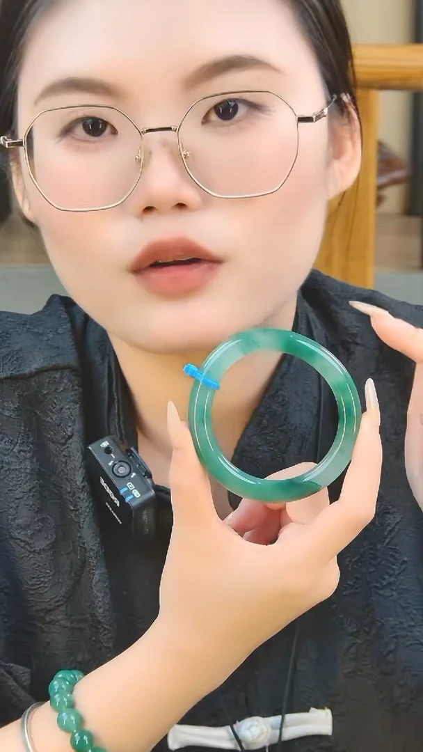 未镶嵌手镯翡翠非洲翠手镯