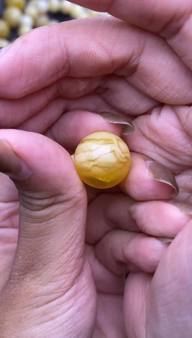 裸石琥珀未镶嵌大小姐珠宝88