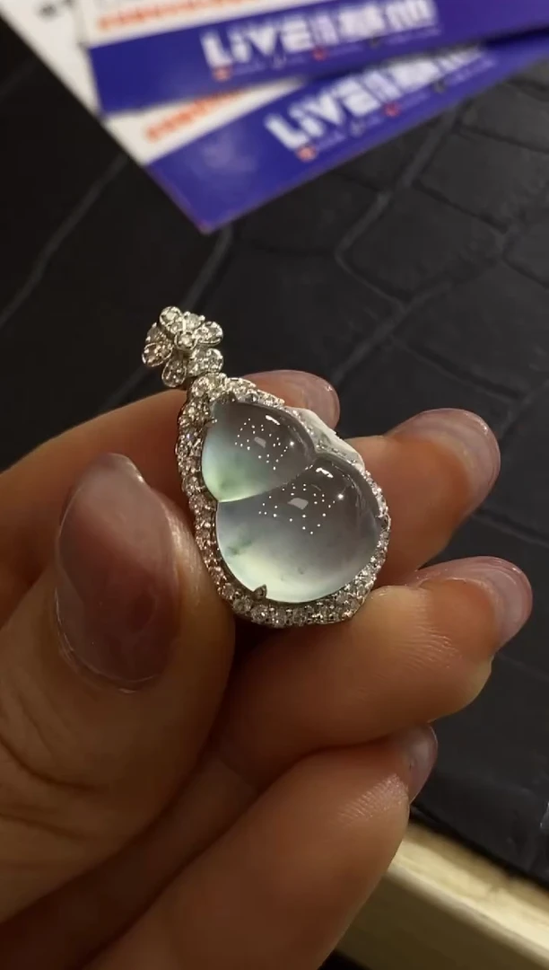 【闪购商品】翡翠颈饰18K金镶嵌收到货48小时鉴赏期（超时不退不换）