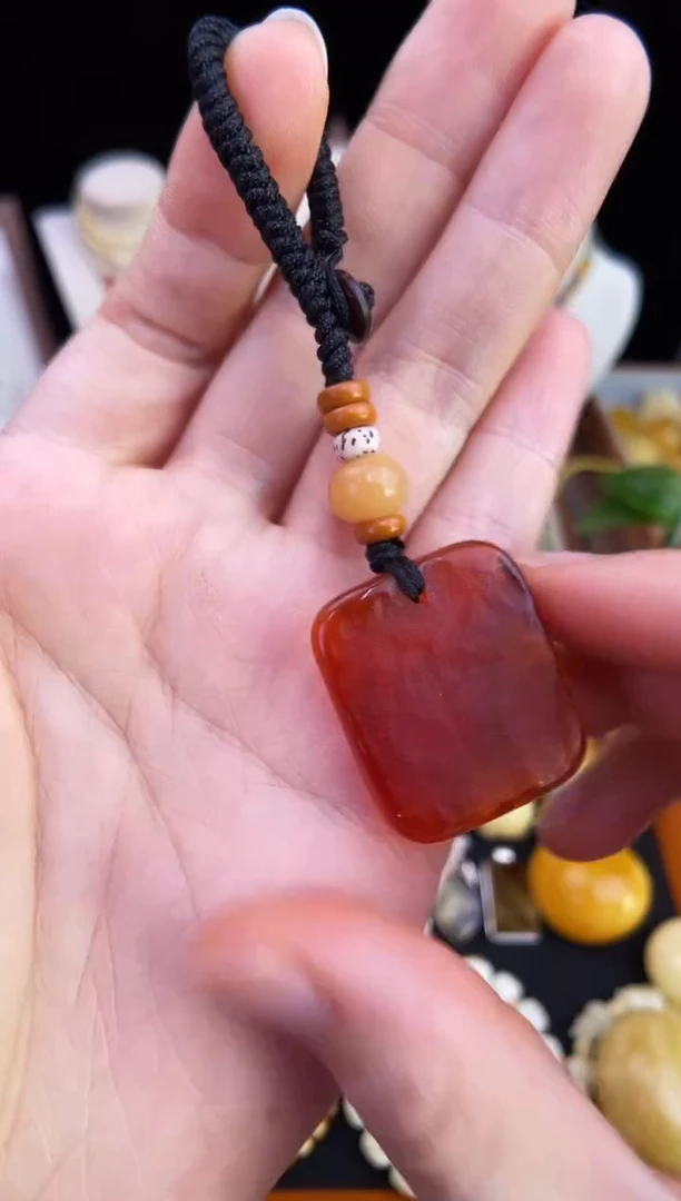 琥珀未镶嵌珠宝奇石柒月