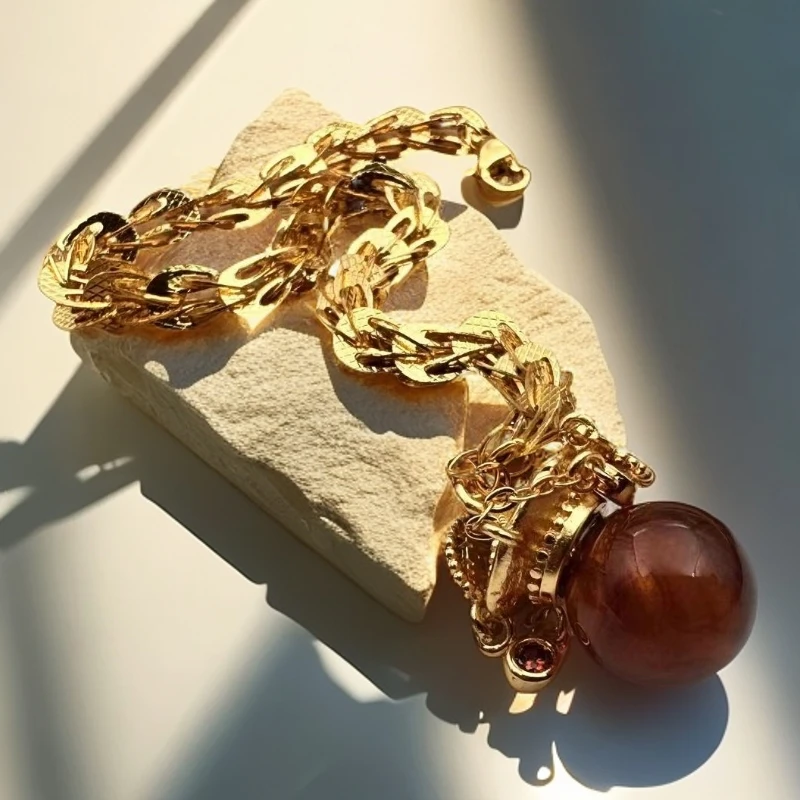 【为民珠宝】晴空万里萤火之光女士合金镶嵌蓝珀凤尾手链BS11772