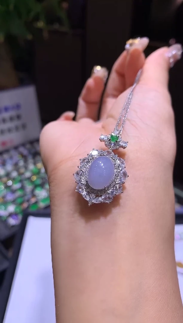 【闪购商品】翡翠吊坠(不含链)银S925镶嵌蛋面