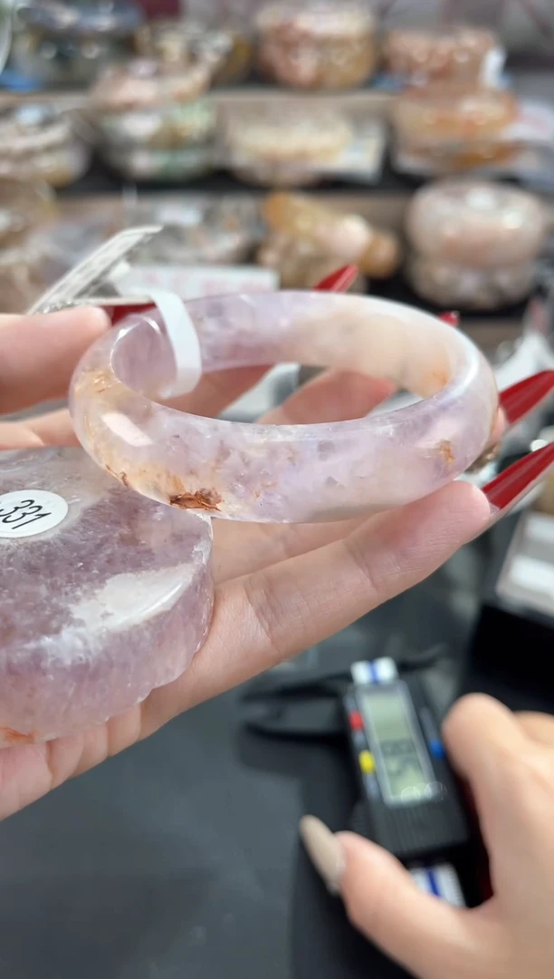 未镶嵌手镯石英质玉56