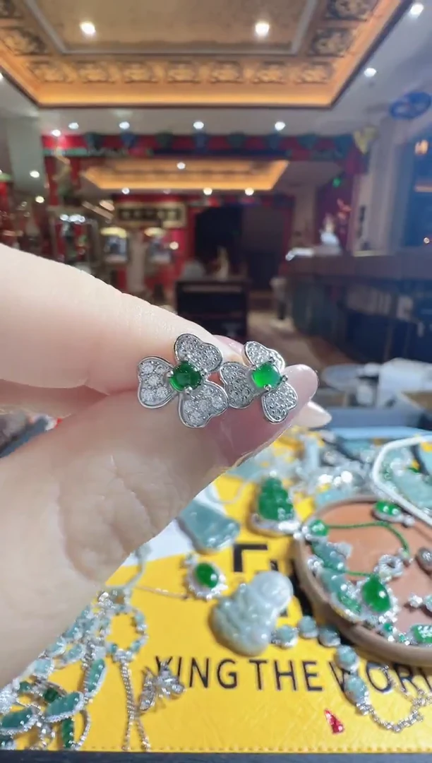 未镶嵌戒指翡翠1
