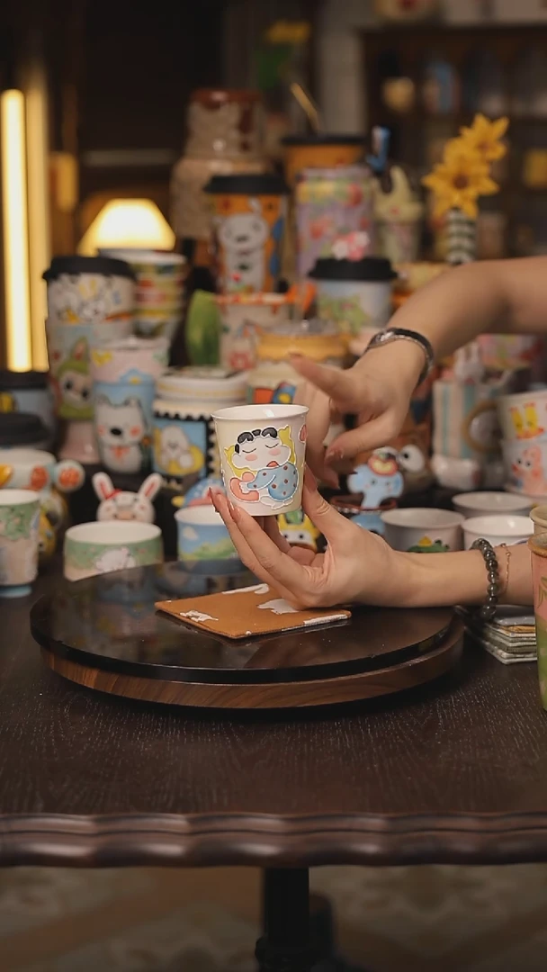 景德镇釉下彩绘设计师款式陶瓷