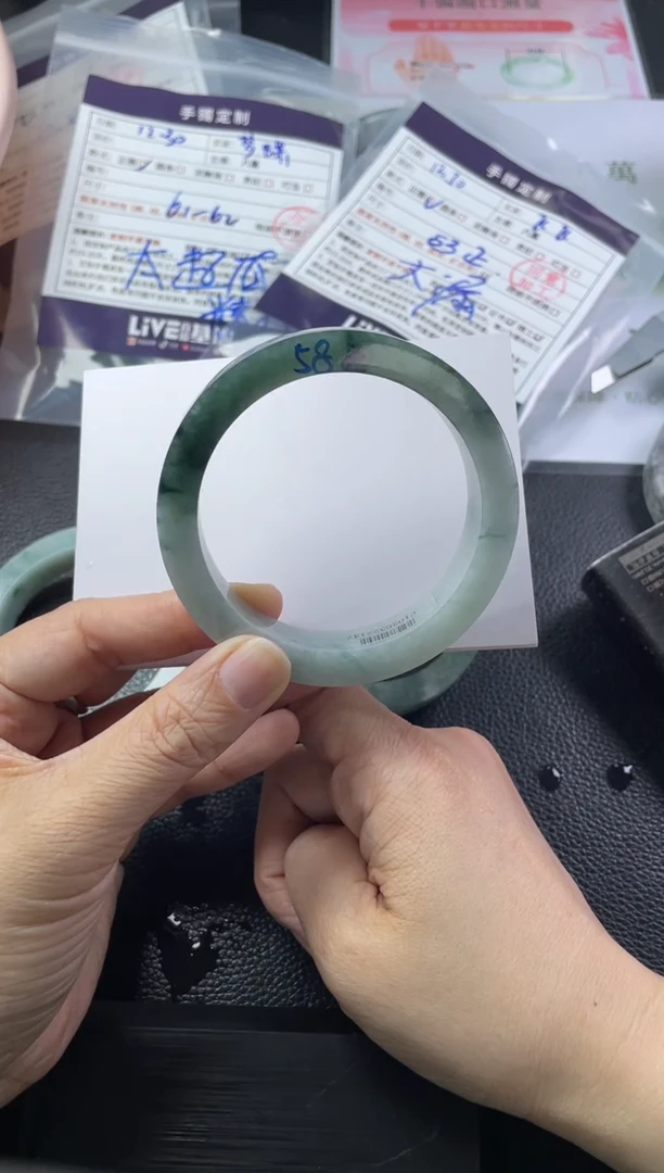 未镶嵌手镯定制翡翠上****玉定制手镯ZBZX/DZS