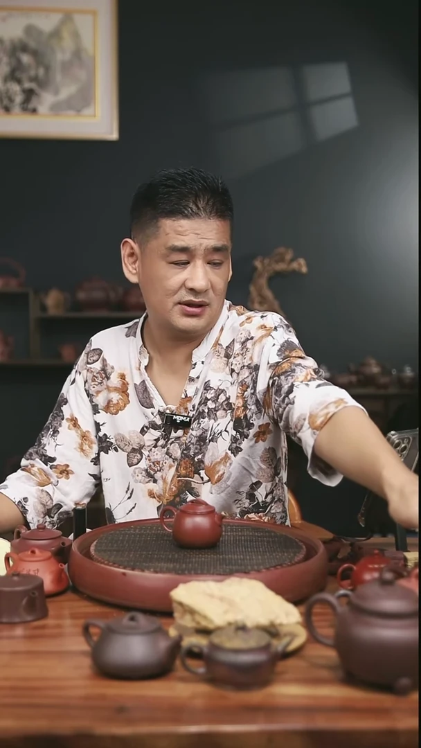 茶壶紫砂飘****638号朱泥描金汉瓦150CC