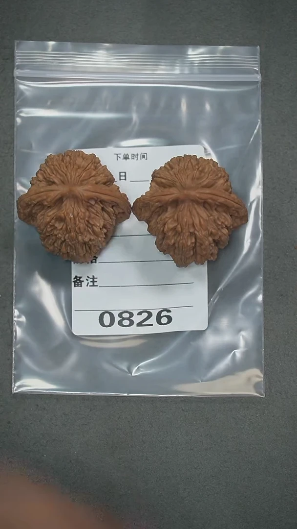 把件文玩核桃尼****东41虎头