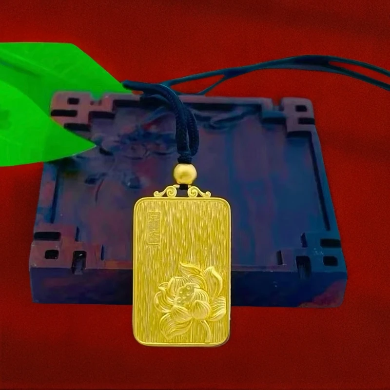 【带礼盒】古法精工镂空花丝荷花平安无事牌 时尚金色吊坠l