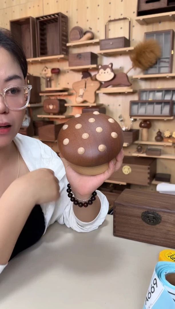 木乌檀木实木蘑菇收纳盒