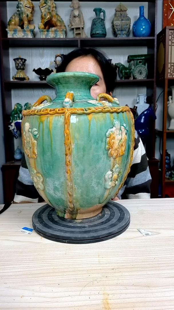 经典精美复古风格瓷器