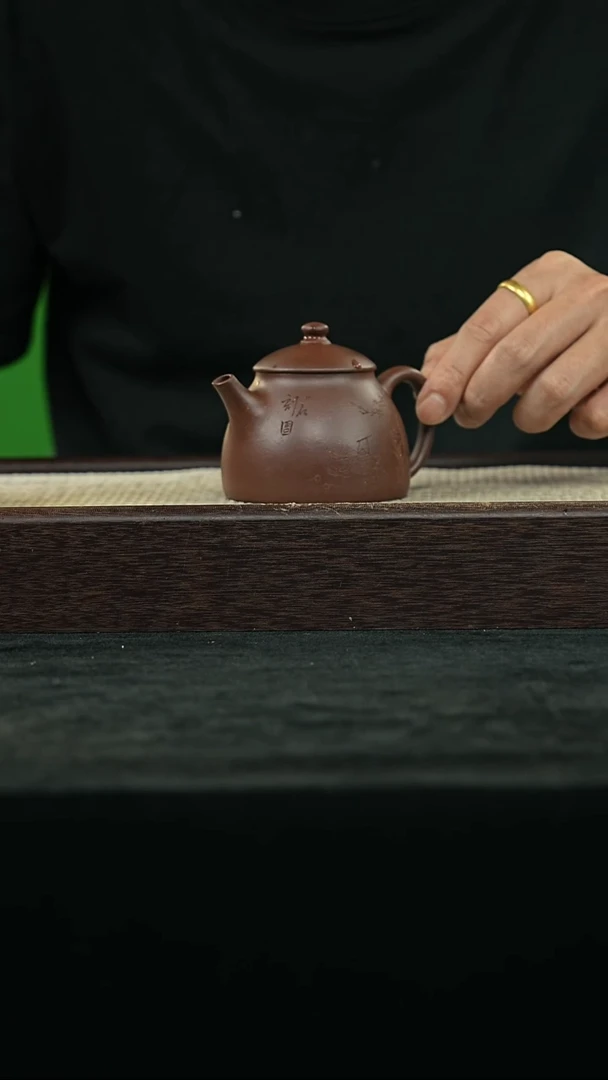 茶壶紫砂@@YZGT17331沈新-笠帽-刻绘