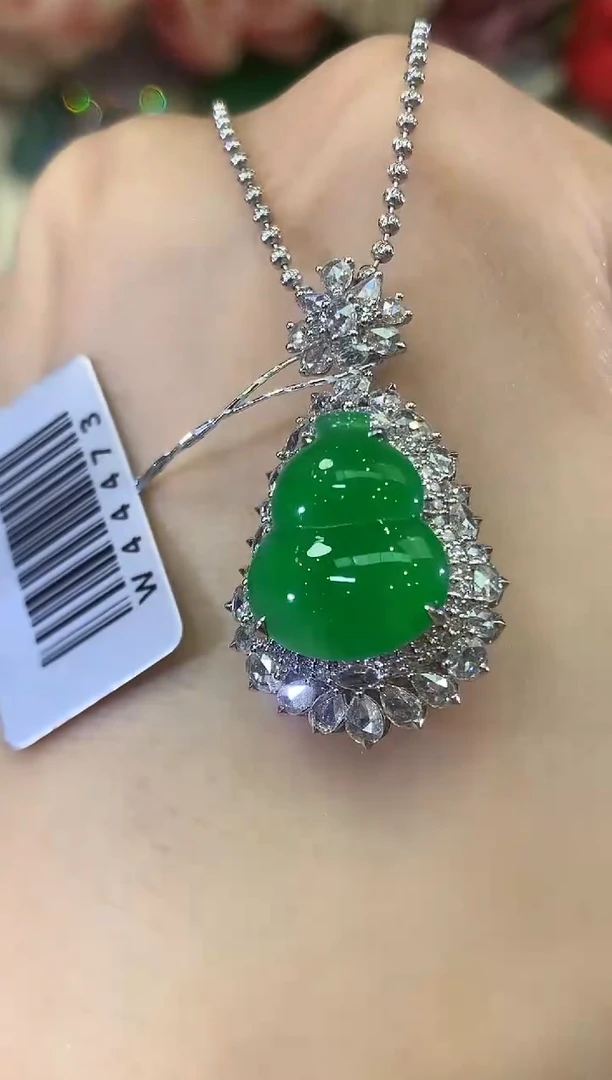 吊坠(不含链)18K金镶嵌翡翠C126