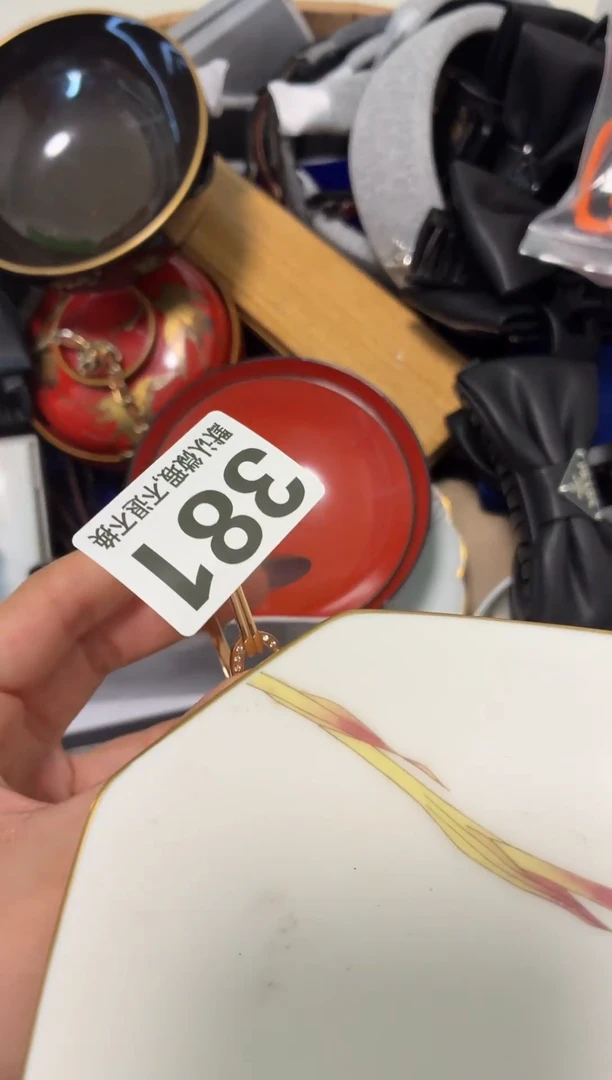 瓷片A*?漂亮的东西快来带走吧【】【】