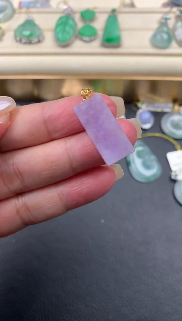 【闪购商品】翡翠颈饰18K金镶嵌Q616