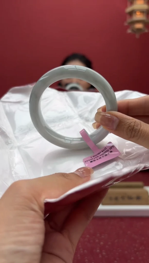 翡翠手镯未镶嵌12手镯