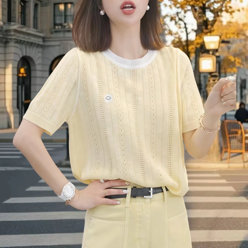 韩系笑脸刺绣圆领镂空针织短袖女夏季新款时尚休闲百搭减龄T恤ins
