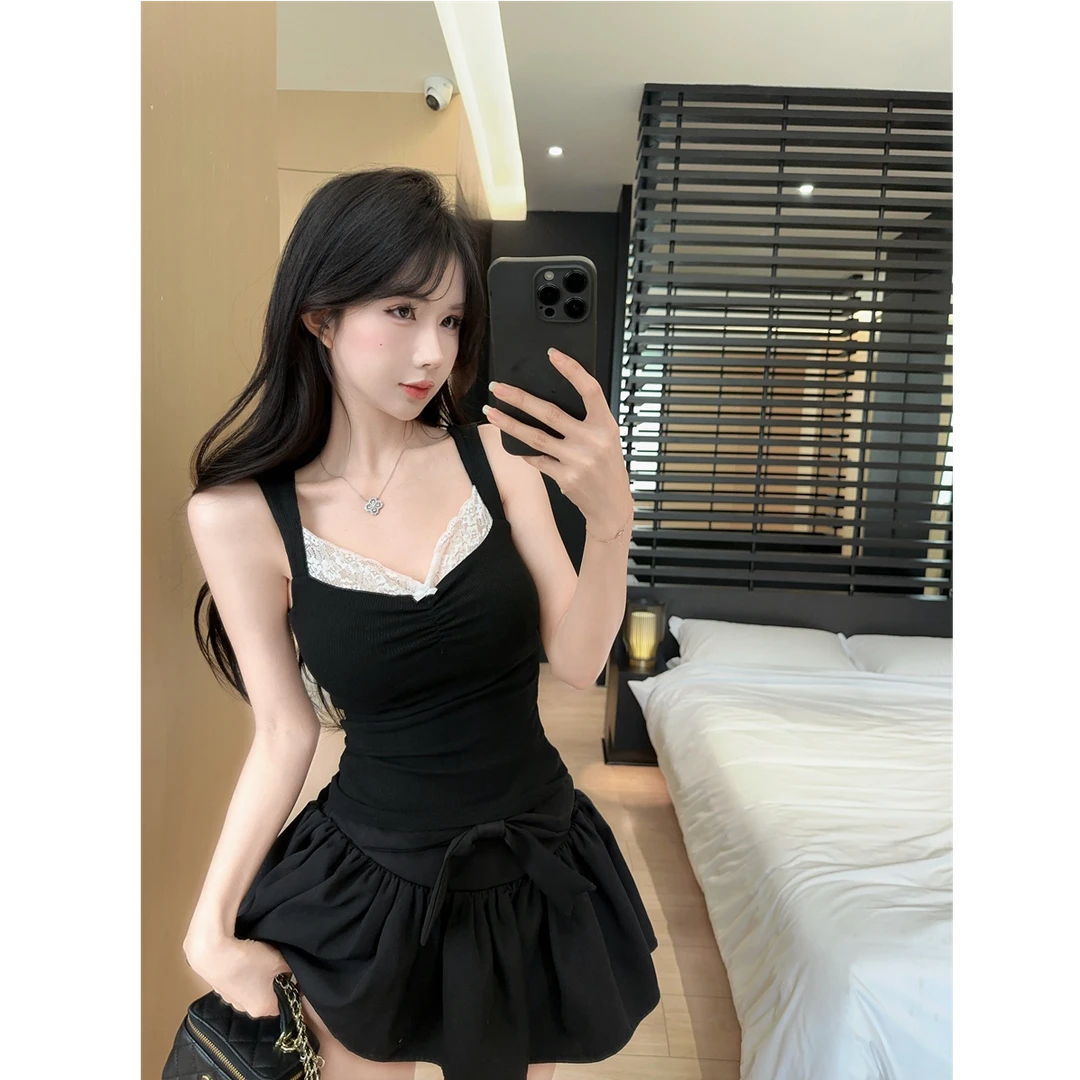 辣妹纯欲蕾丝拼接背心女小众设计感别致修身上衣百搭黑色半身裙