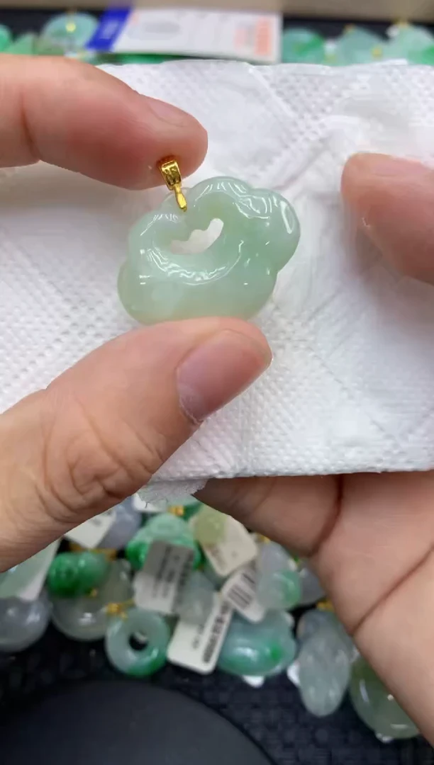 颈饰未镶嵌翡翠天然缅甸A货翡翠1