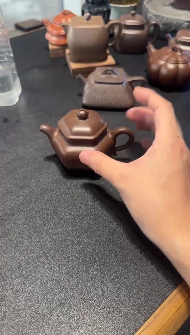 茶壶紫砂林*从六方莲子