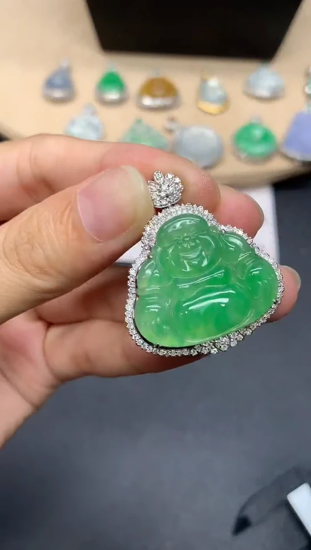 翡翠18K金镶嵌吊坠(不含链)佛公【无服务费】