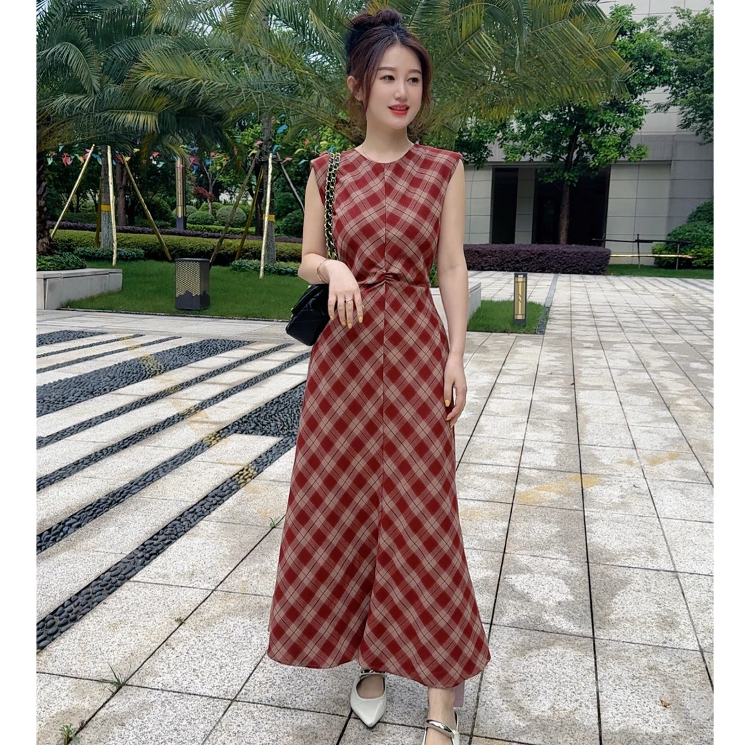 减龄中长款花苞裙连衣裙轻奢港风领连衣裙气质2025新款爆款洋气