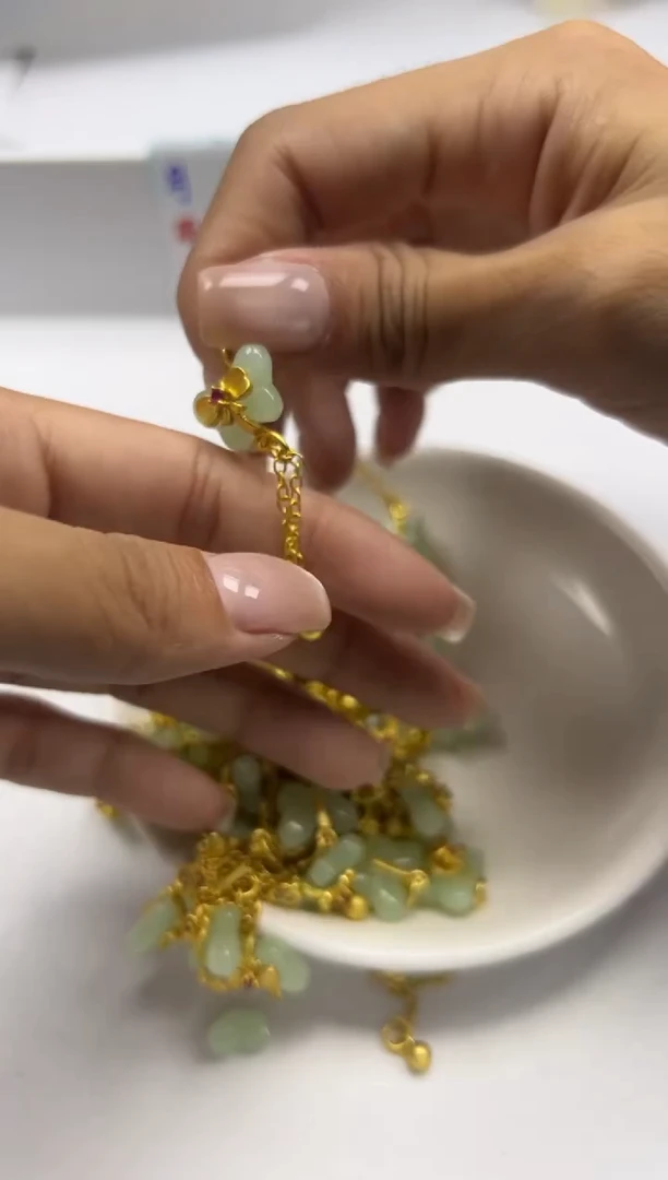 和田玉银S800镶嵌颈饰x724晴水蝴蝶滴流*1