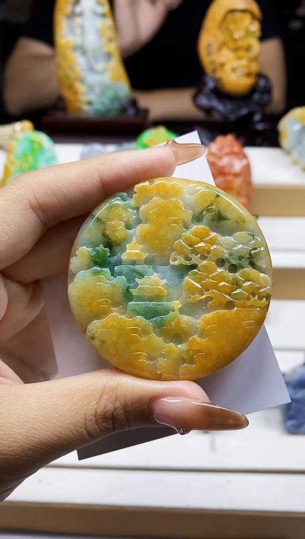 颈饰未镶嵌翡翠1
