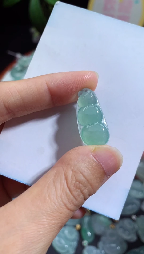 颈饰未镶嵌翡翠福豆