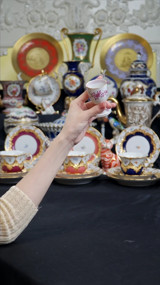 骨瓷婷婷中古器物如图所示46