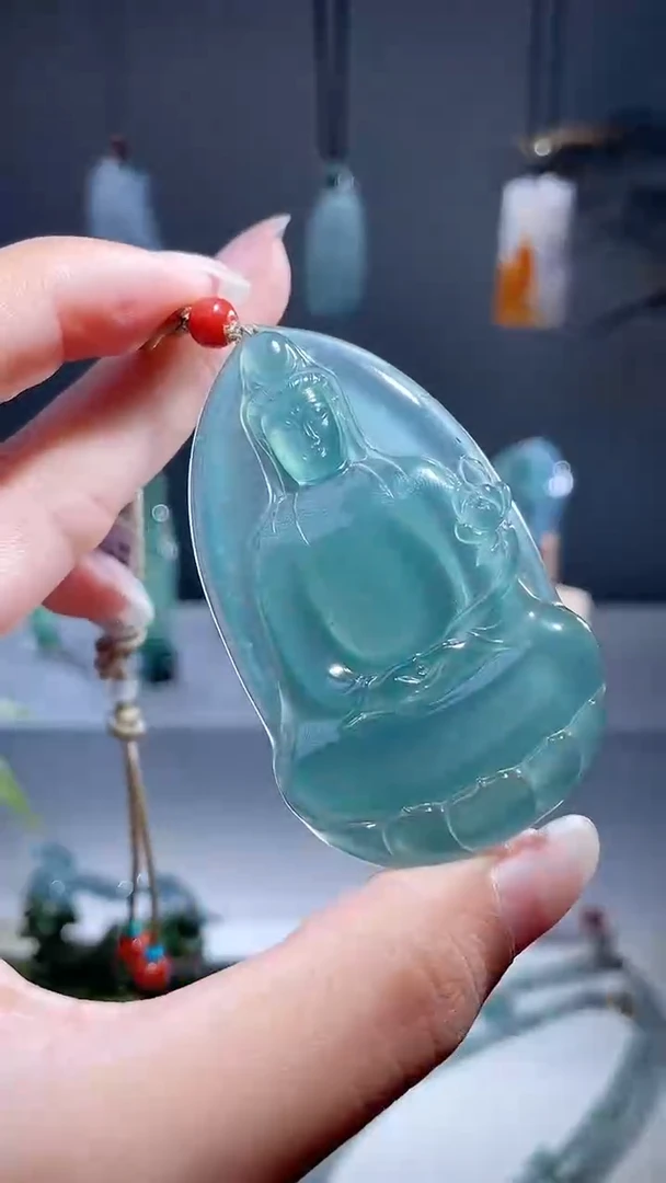 颈饰未镶嵌翡翠观音