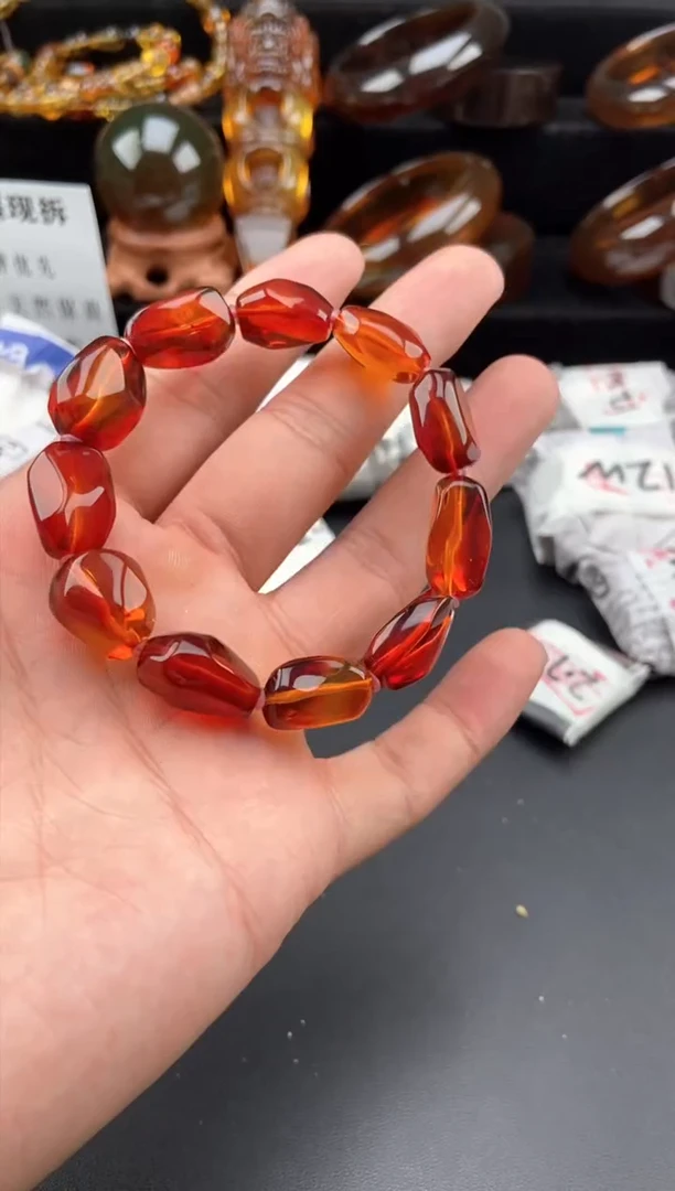 【闪购商品】琥珀手链未镶嵌血珀随形手串