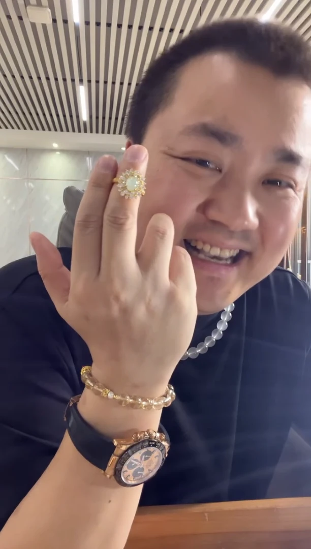 翡翠戒指未镶嵌戒指