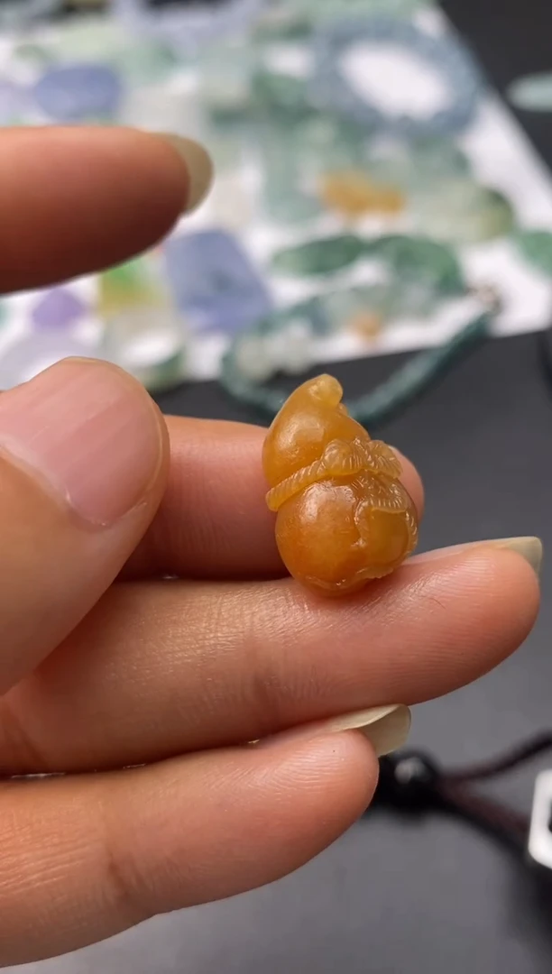 定制翡翠未镶嵌翡翠毛货多样性发其一1
