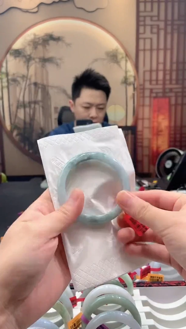 翡翠手镯未镶嵌000028086