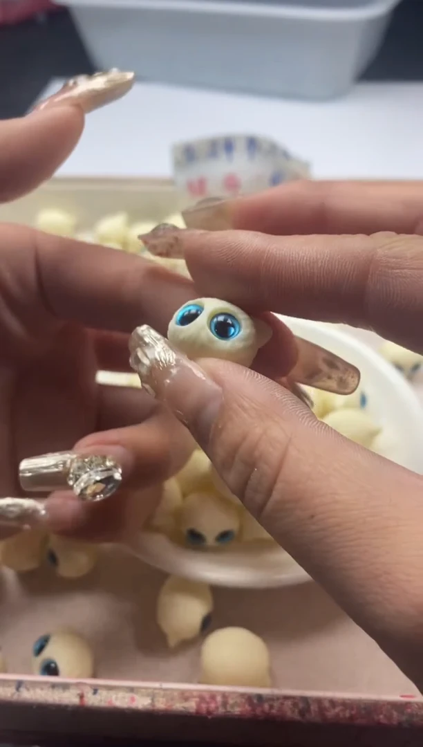 【闪购商品】檀香木散珠w2703牙牙蓝眼猫头18*15mm3个