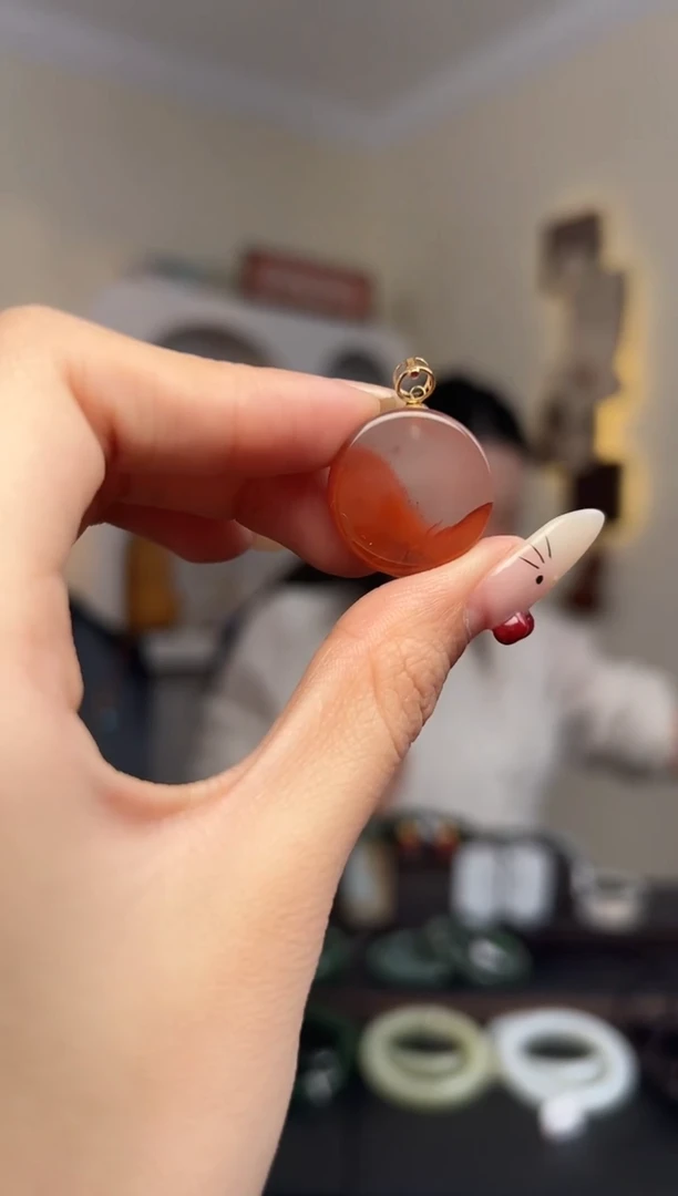 颈饰18K金镶嵌南红玛瑙21*7mm WS 111821