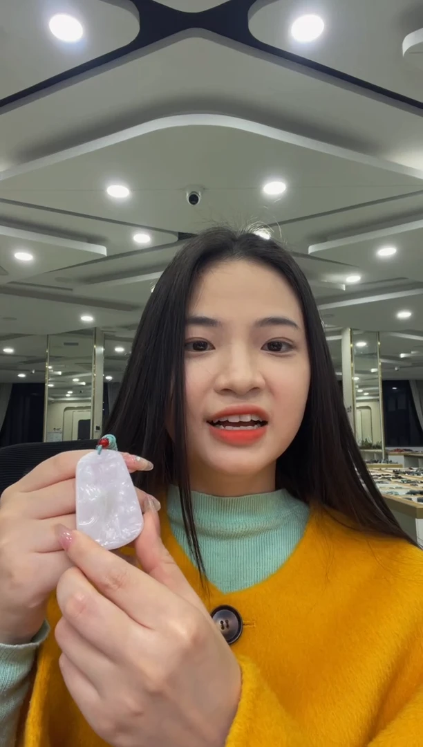 【闪购商品】翡翠颈饰未镶嵌天然A货翡翠