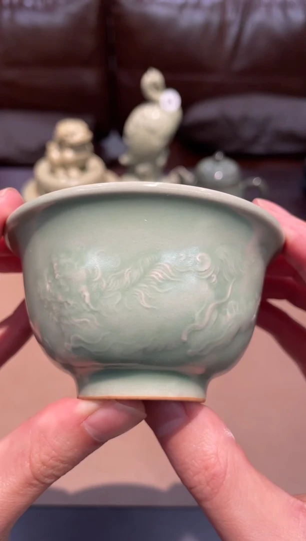 112窑承青瓷豆青压手杯