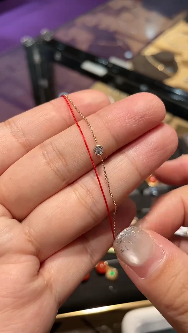 手链18K金镶嵌钻石18K金钻石手链