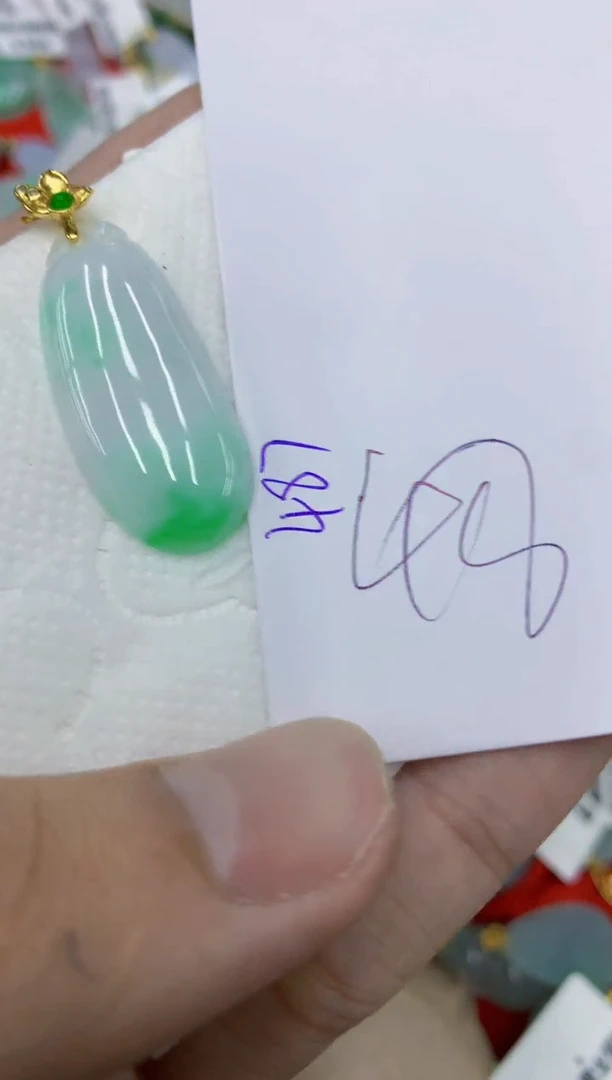 颈饰未镶嵌翡翠11111111111