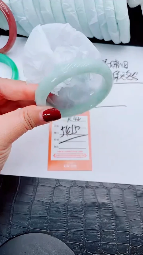【闪购商品】石英质玉手镯未镶嵌R42-54-55