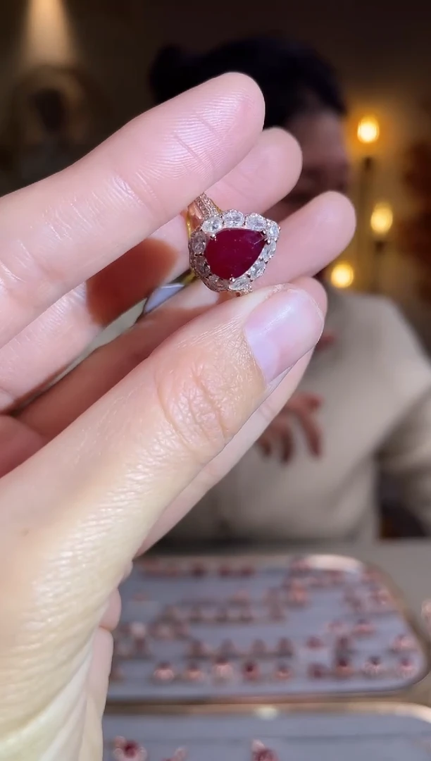 银S925镶嵌手饰红宝石手饰